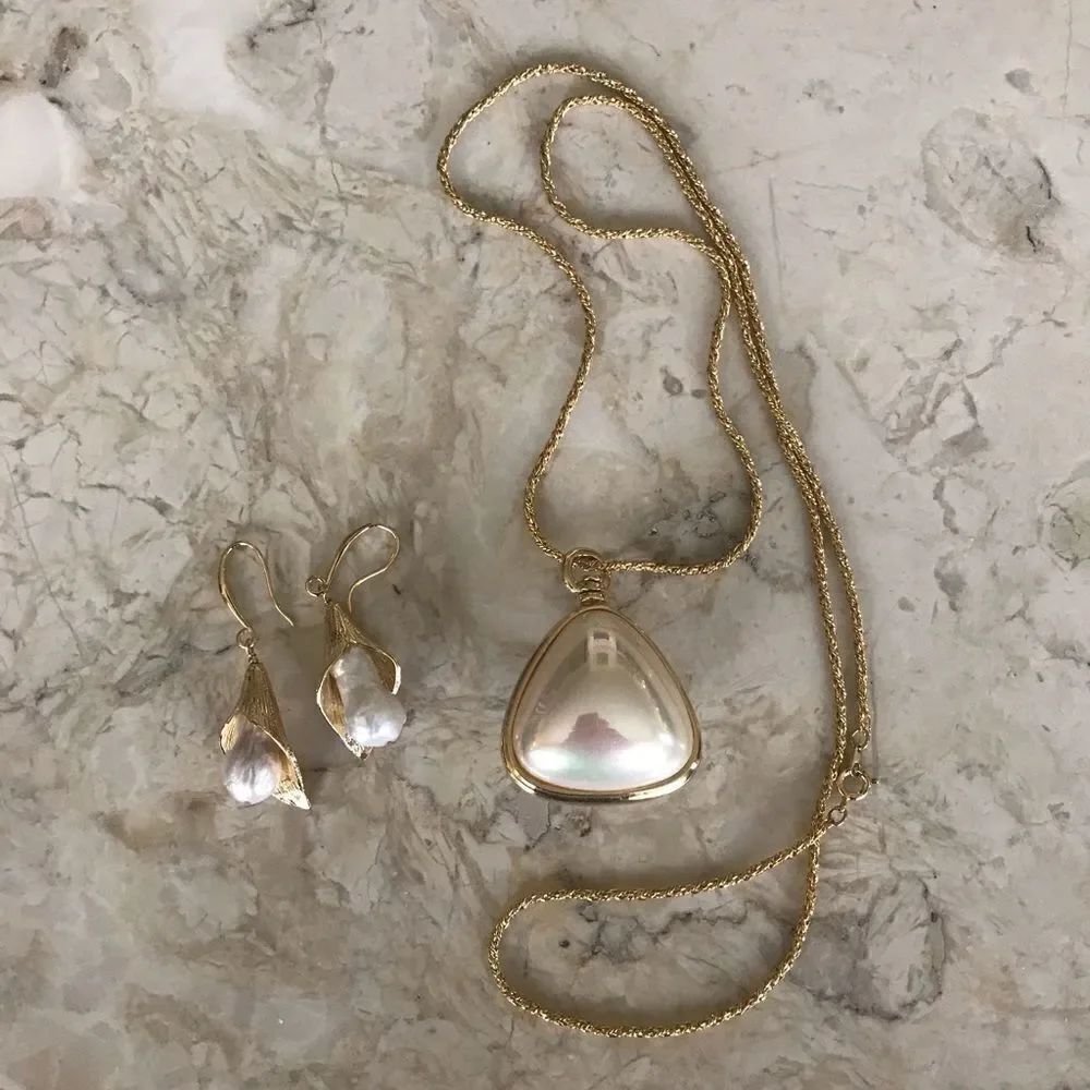 Gold Tone Pearl Necklace & Earrings